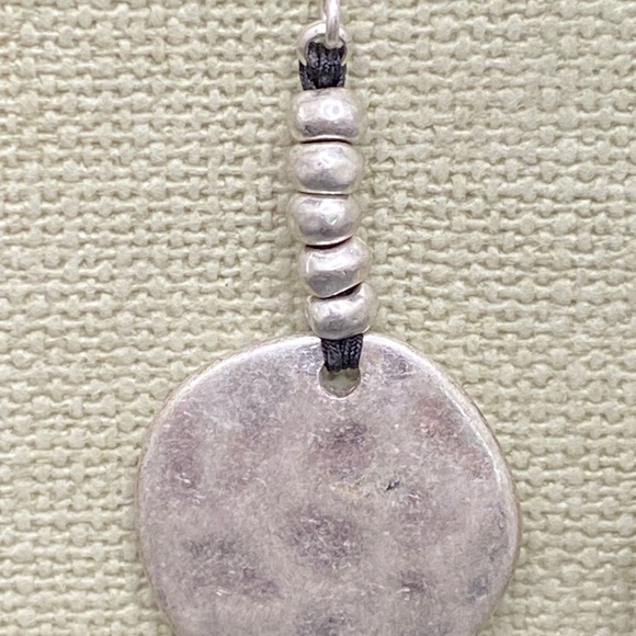 Bella 🐝 Uno Beaded Dangle Earrings NWT - Picture 4 of 6